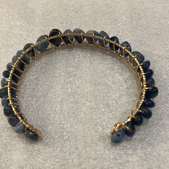 Blue Kyanite on 18k gold overlay bangle - Picture 2 of 4